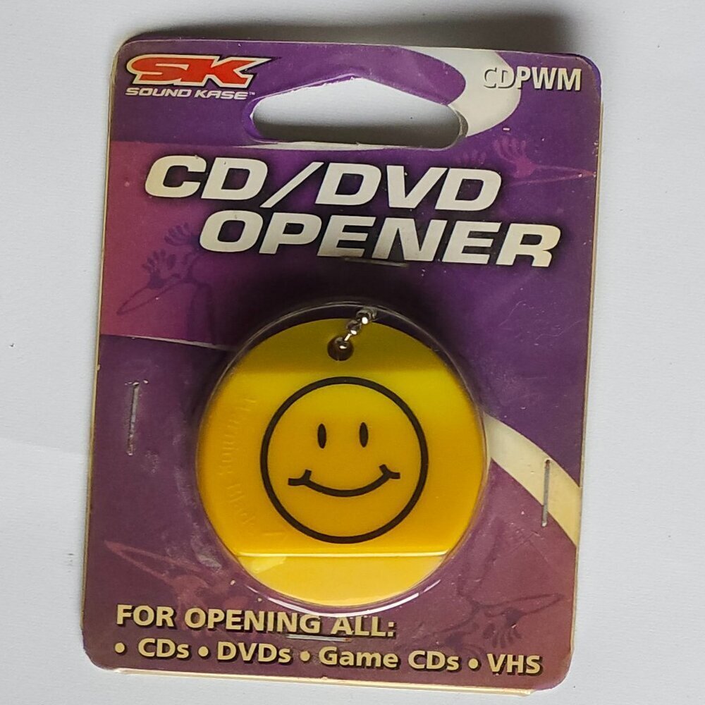 FUN RETRO CD/DVD Opener Retro Smiley Face Y2K BNIP Old Stock Key Chain